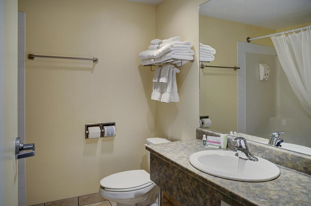 Lakeview Inns & Suites - Okotoks Cameră foto