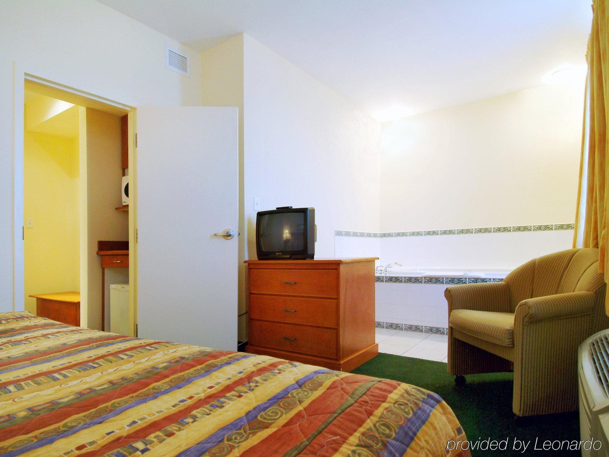 Lakeview Inns & Suites - Okotoks Cameră foto